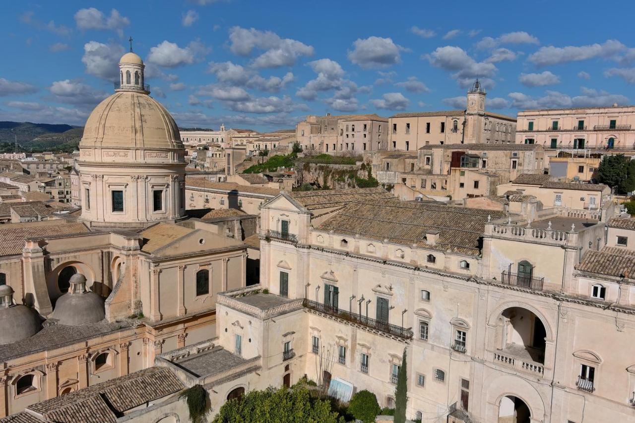 Palazzo Trigona Dependance Gasthof Noto